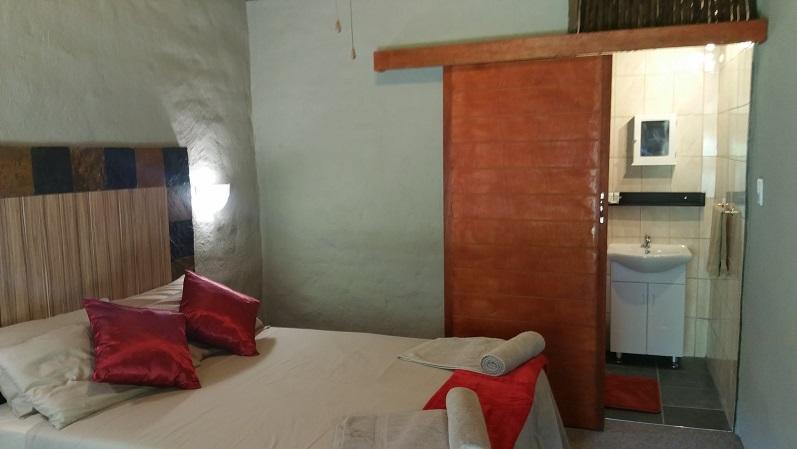 Kwambali Riverside Lodge هازيفيو المظهر الخارجي الصورة