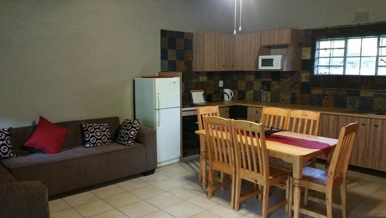 Kwambali Riverside Lodge هازيفيو المظهر الخارجي الصورة