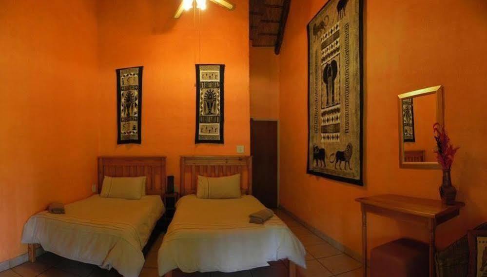 Kwambali Riverside Lodge هازيفيو المظهر الخارجي الصورة